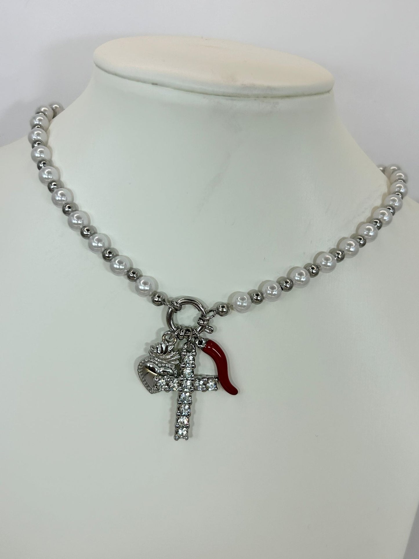COLLANA CON ME