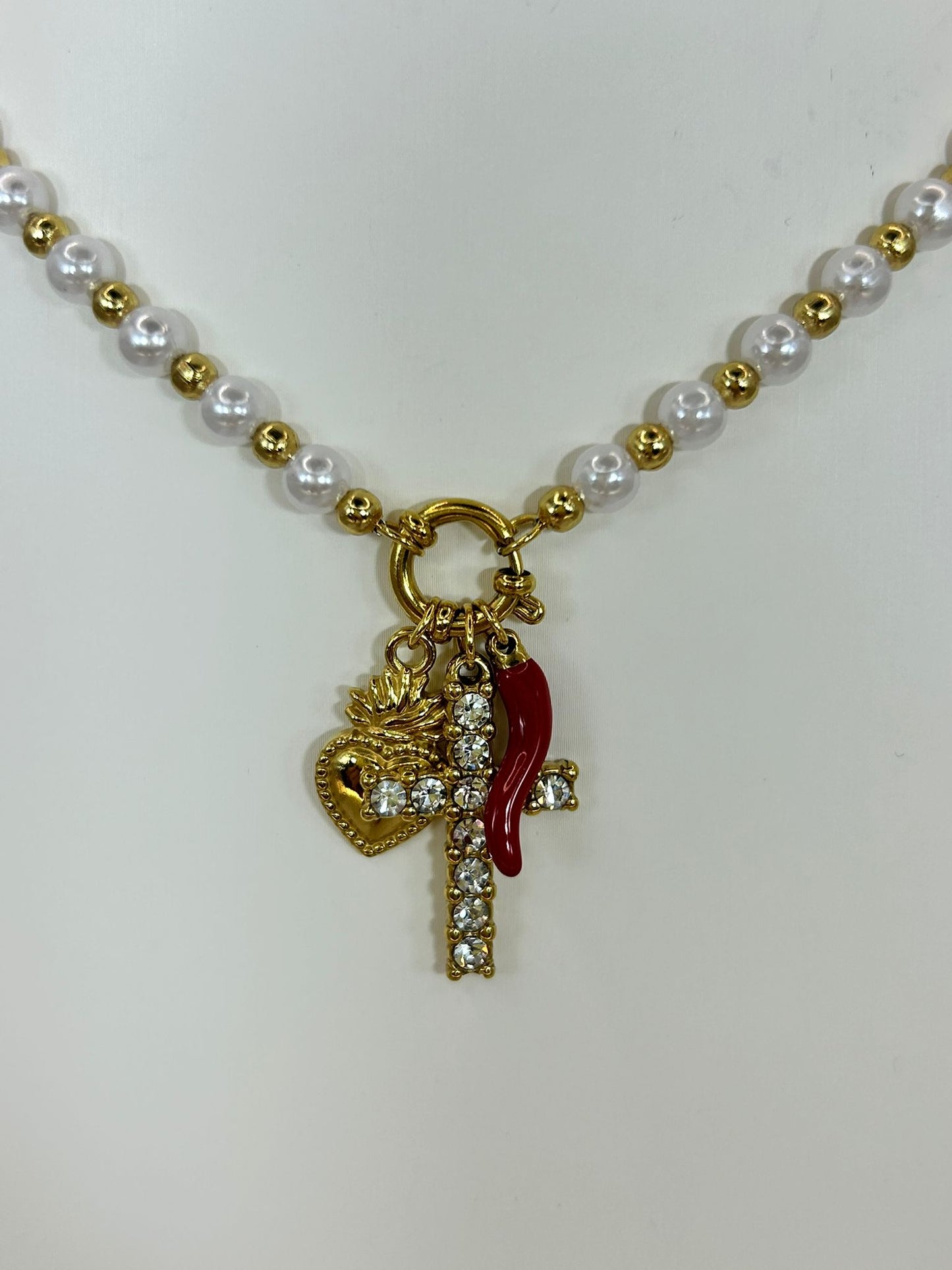 COLLANA CON ME